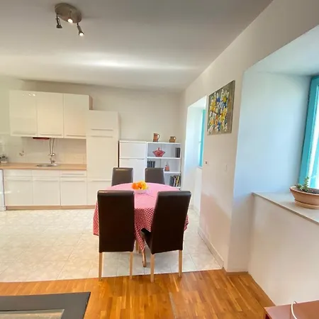 Marta Apartment Pridraga