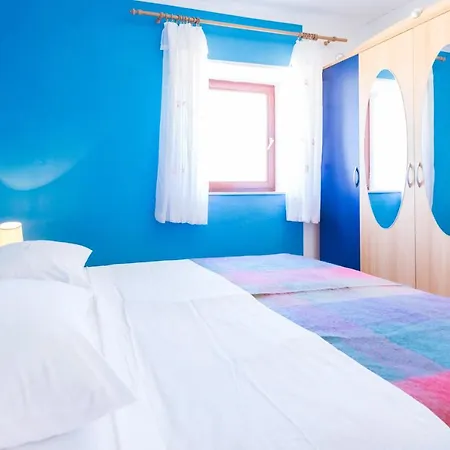 Marta Apartment Pridraga